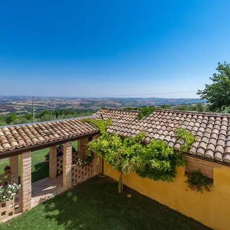 Casale Verdicchio 10&2, Emma *