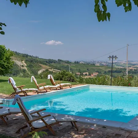 Casale Verdicchio 10&2, Emma Montecarotto