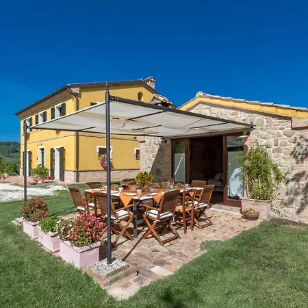 Casale Verdicchio 10&2, Emma Montecarotto