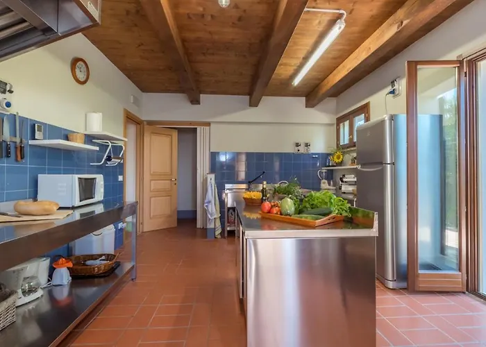 Casale Verdicchio 10&2, Emma * Montecarotto