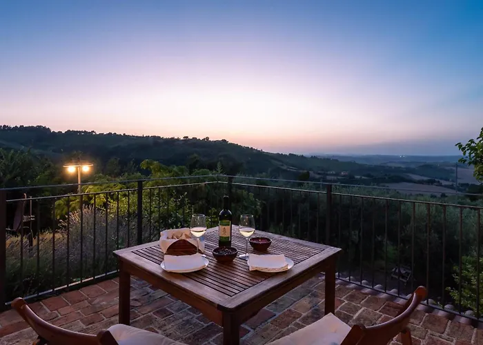 Casale Verdicchio 10&2, Emma Villa Montecarotto